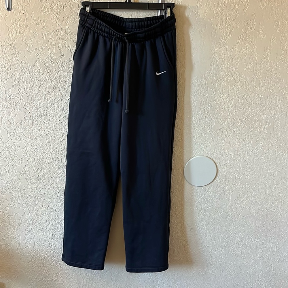 Nike therma-fit